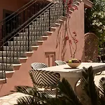 Apartahotel Anemelia Retreat - Explore & Recharge