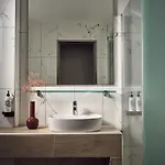 Anemelia Retreat - Explore & Recharge 4*
