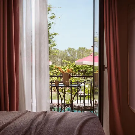 아파트호텔 Anemelia Retreat - Explore & Recharge 라가나스